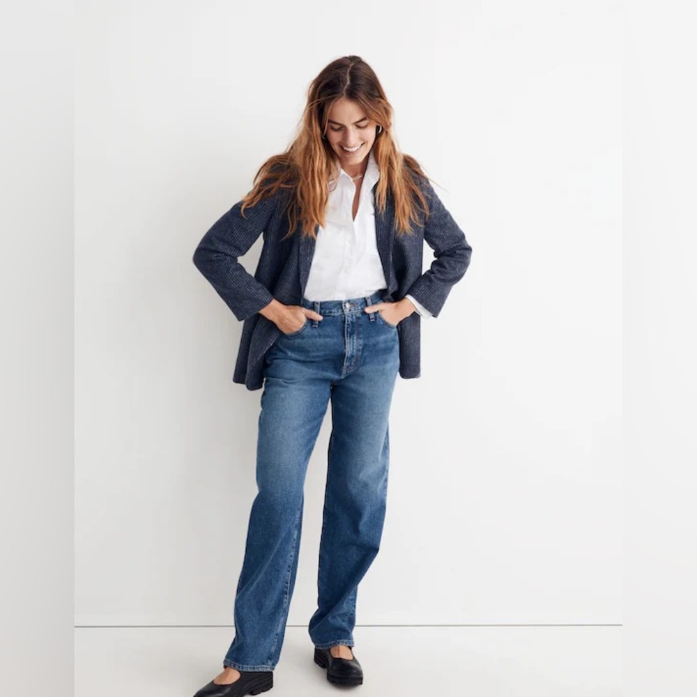 Madewell The Tall Perfect Vintage Straight Jean in Firthway Wash.